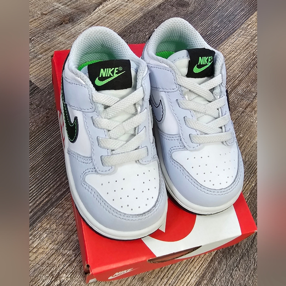 Nike Dunk LowWhite/Football Grey/Green Strike/BlackSize 6CStyle FB9107-107 - Picture 3 of 13